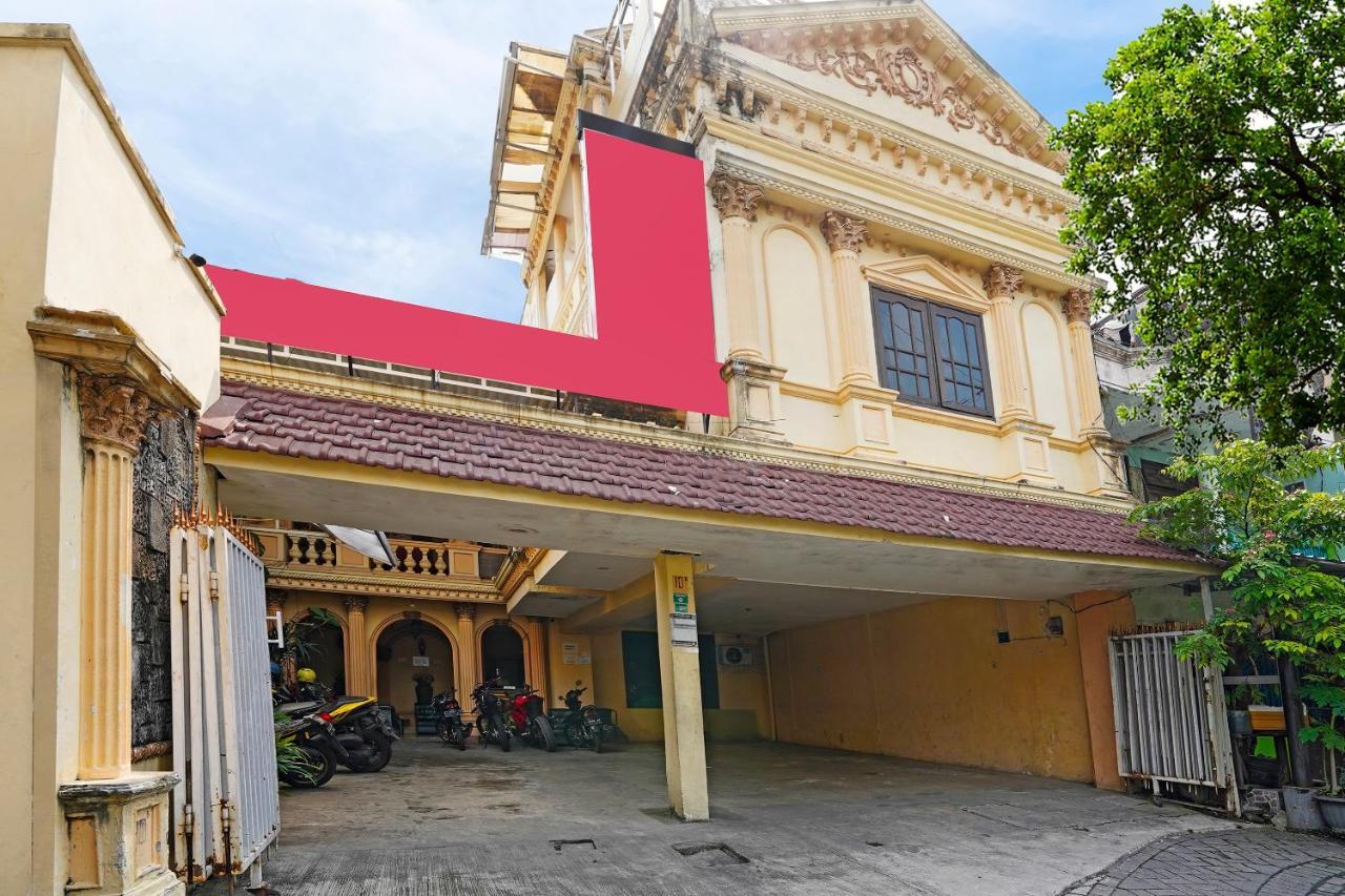 Hotel Oyo 91390 Kost Grand Royal Elite Surabaja Zewnętrze zdjęcie
