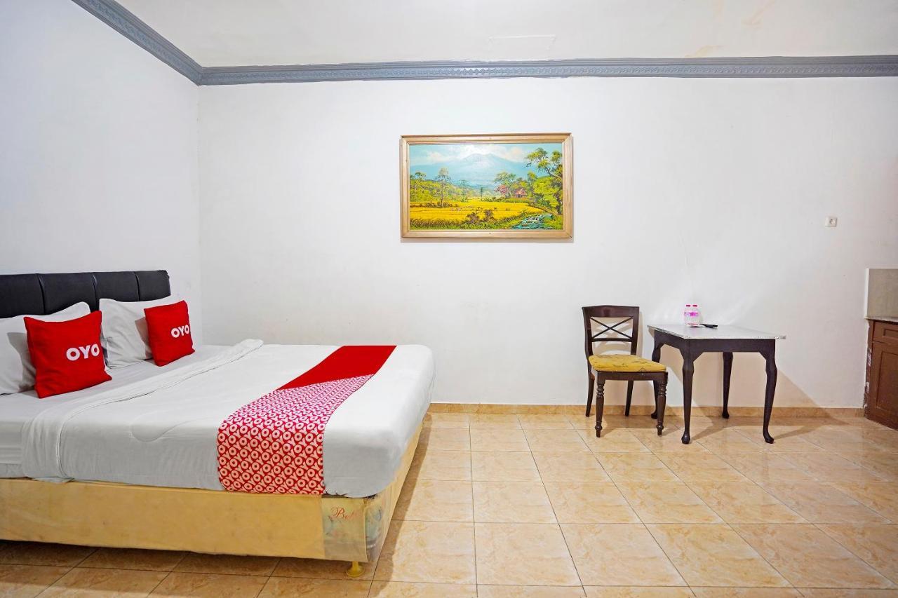 Hotel Oyo 91390 Kost Grand Royal Elite Surabaja Zewnętrze zdjęcie