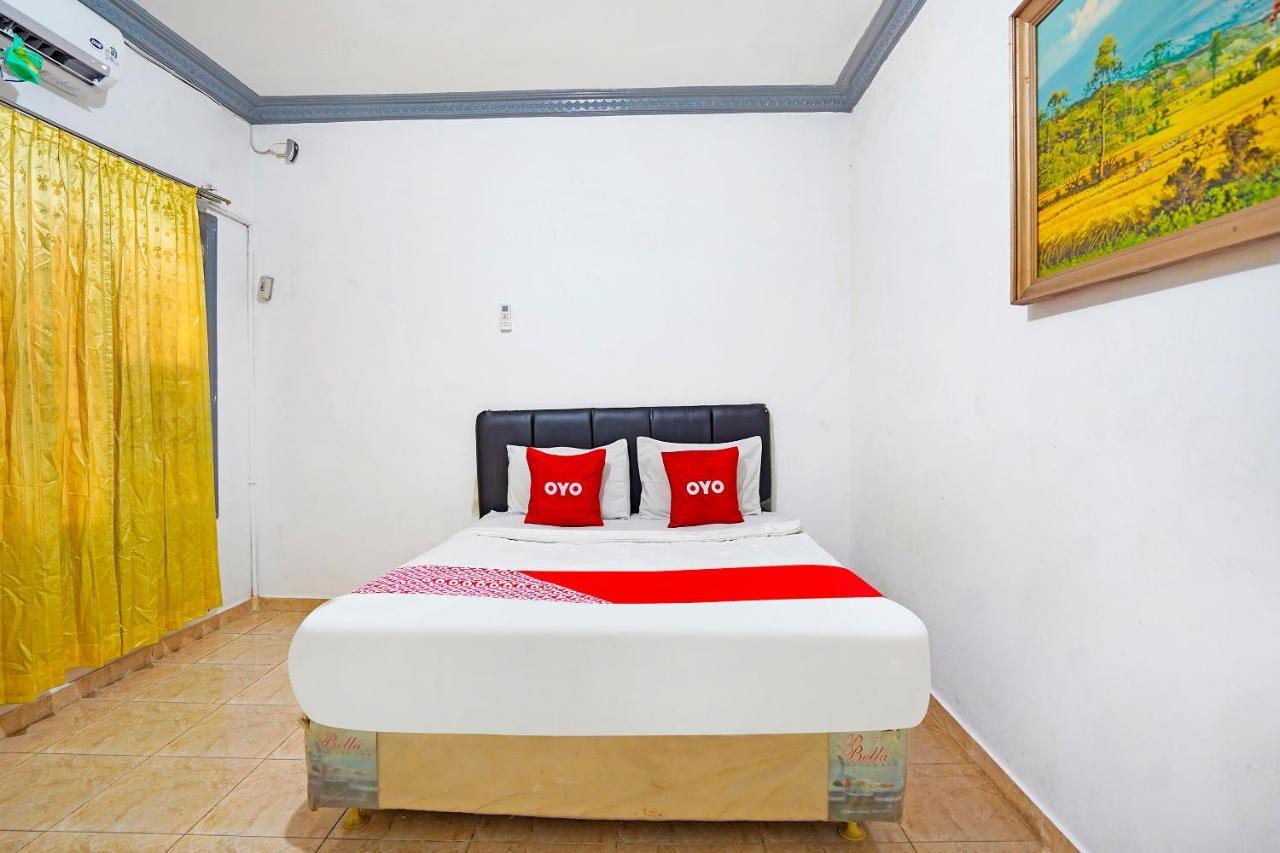 Hotel Oyo 91390 Kost Grand Royal Elite Surabaja Zewnętrze zdjęcie