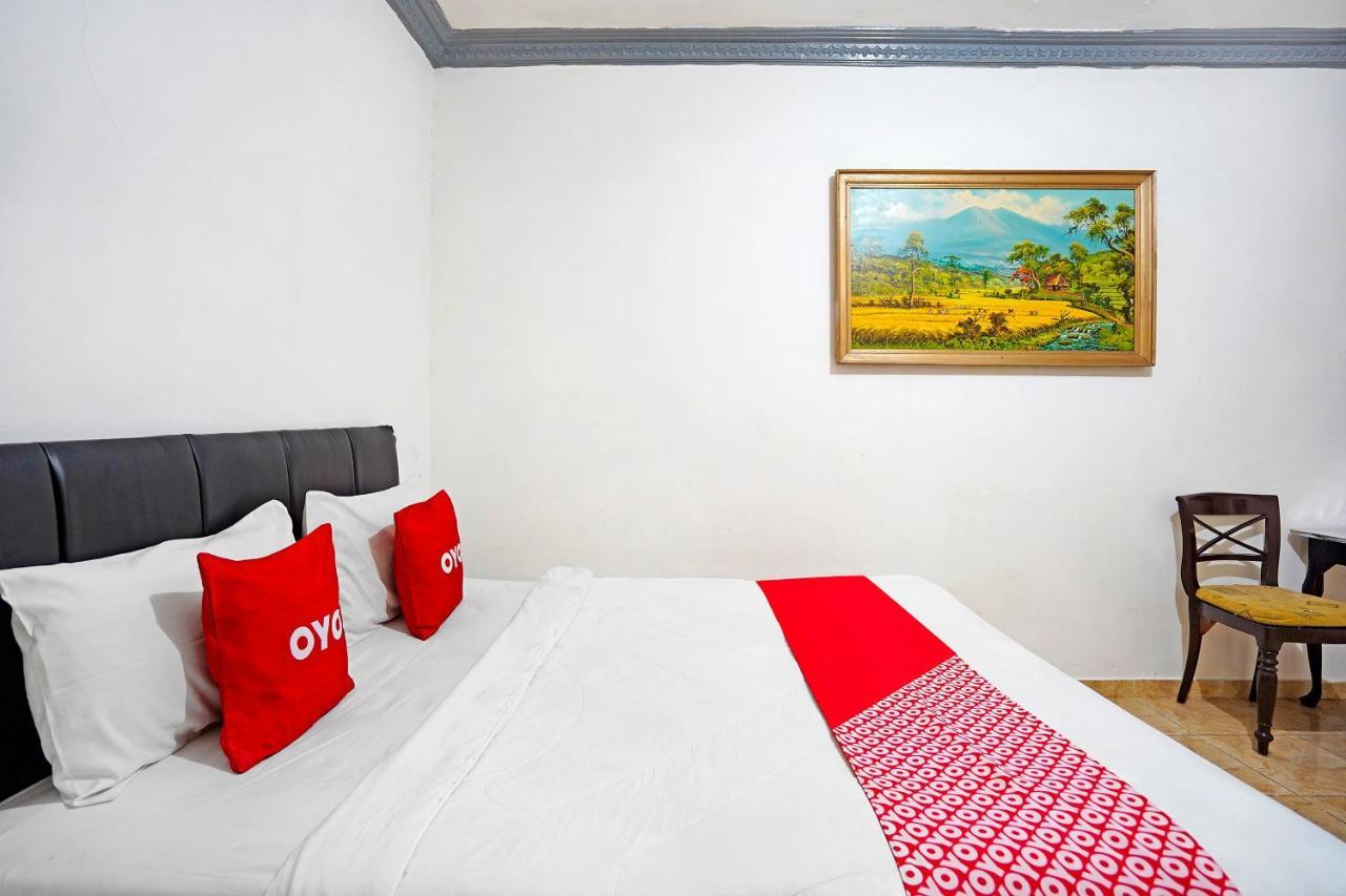 Hotel Oyo 91390 Kost Grand Royal Elite Surabaja Zewnętrze zdjęcie